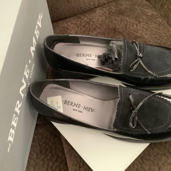 Berne Mev Black Wedge Shoes, Size 7 - Picture 9 of 9